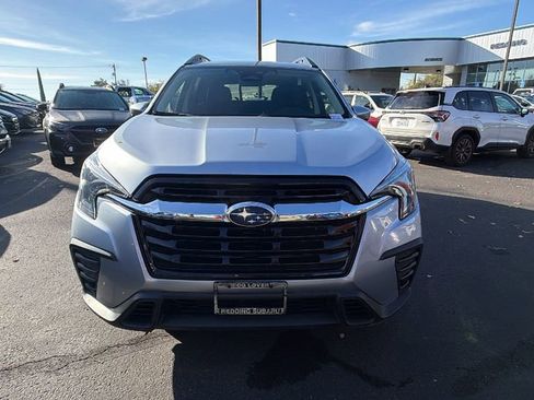 Used 2024 Subaru Ascent Premium w/ Convenience Package image 8