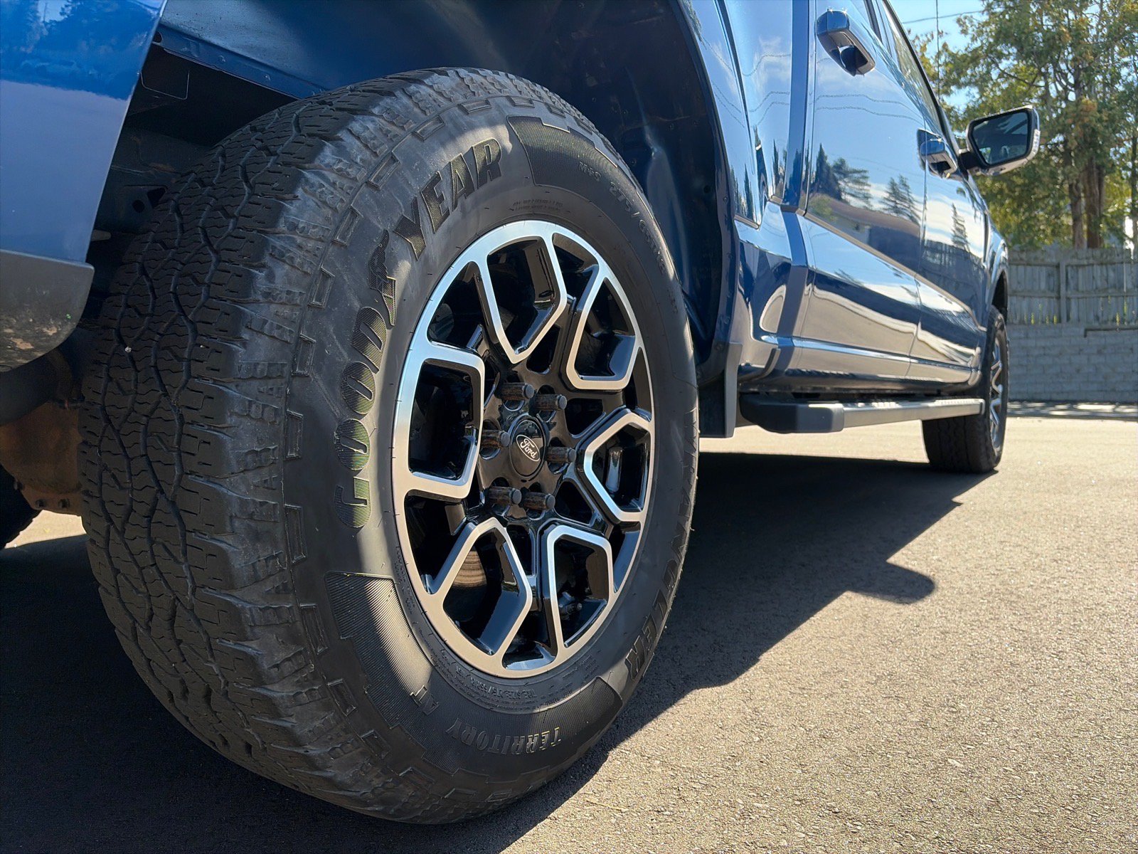 Used 2022 Ford F150 Lariat w/ Equipment Group 502A High AWD/4WD image 7