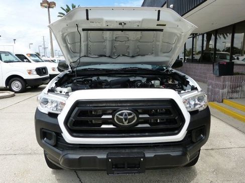 Used 2021 Toyota Tacoma SR image 8