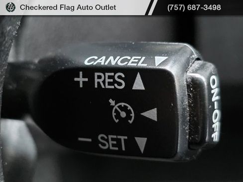 Used 2016 Toyota Tacoma TRD Sport image 27