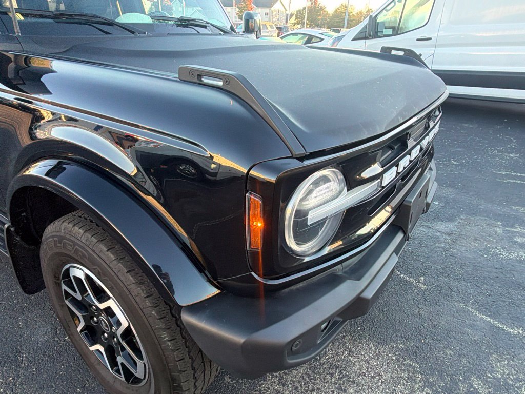 Used 2023 Ford Bronco Outer Banks AWD/4WD image 14