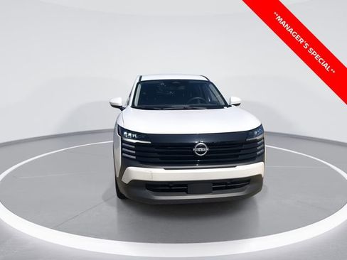 New 2025 Nissan Kicks SV w/ Illumination Package AWD/4WD image 3
