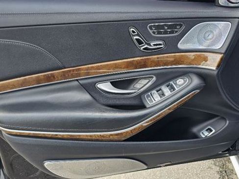 Used 2015 Mercedes-Benz S 63 AMG 4MATIC Sedan image 35