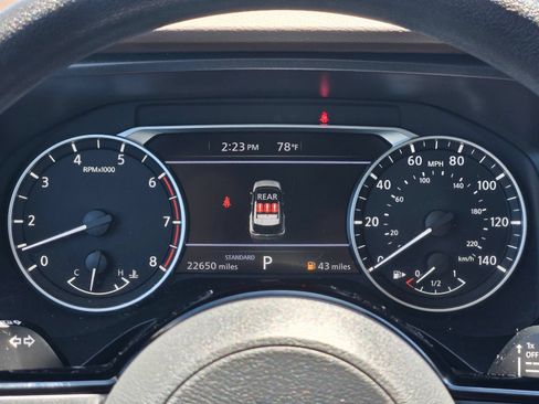 Used 2023 Nissan Rogue SV FWD image 33
