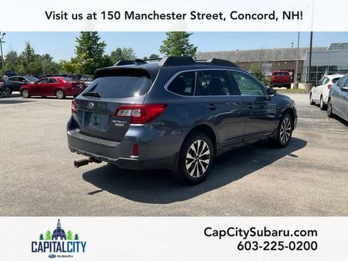 Used 2017 Subaru Outback 2.5i Limited AWD/4WD image 6