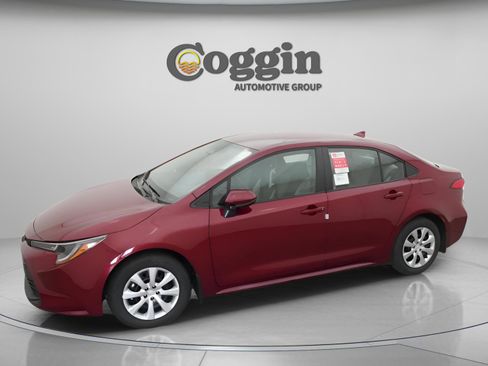 New 2026 Toyota Corolla LE FWD image 3