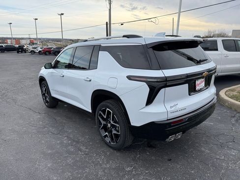 New 2026 Chevrolet Traverse High Country FWD image 6