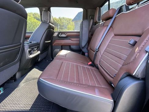 Used 2026 GMC Sierra 2500 Denali Ultimate AWD/4WD image 12