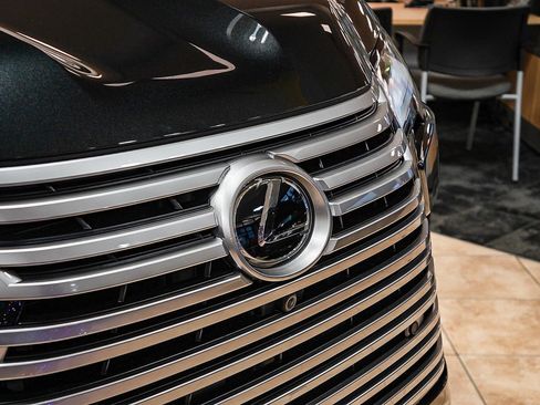 New 2026 Lexus LX 600 4WD w/ Luxury Package image 10