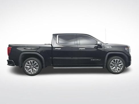 Used 2023 GMC Sierra 1500 Denali w/ Denali Reserve Package AWD/4WD image 4
