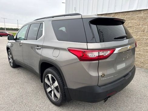 Used 2019 Chevrolet Traverse LT w/ LT Premium Package AWD/4WD image 9
