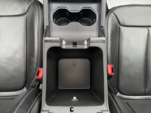 Used 2024 Jeep Grand Cherokee L Limited w/ Luxury Tech Group II image 40