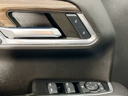 Used 2023 Chevrolet Silverado 1500 LT image 16