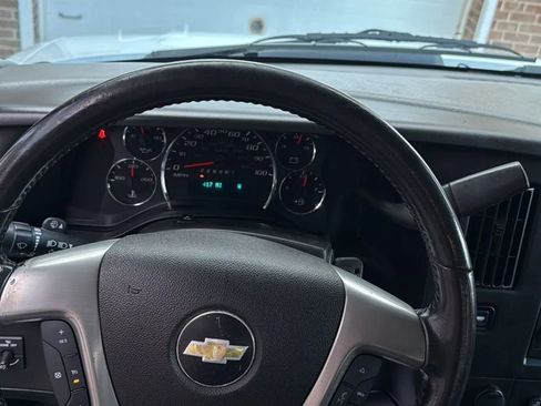 Used 2017 Chevrolet Express 2500 LS image 24
