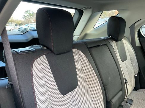 Used 2017 Chevrolet Equinox LS image 35