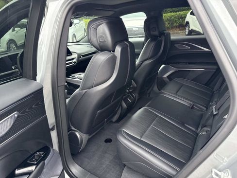 Used 2025 Cadillac Lyriq Luxury w/ LPO, Floor Liner Package AWD/4WD image 14