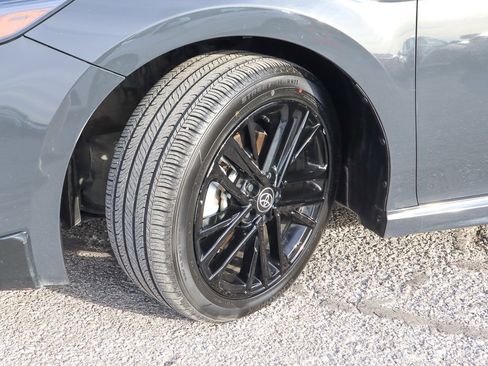 Used 2025 Toyota Camry SE image 17