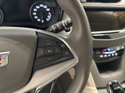 Used 2021 Cadillac XT5 Premium Luxury image 21