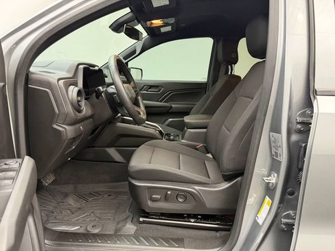 Used 2024 Chevrolet Colorado Trail Boss w/ Advanced Trailering Package AWD/4WD image 5