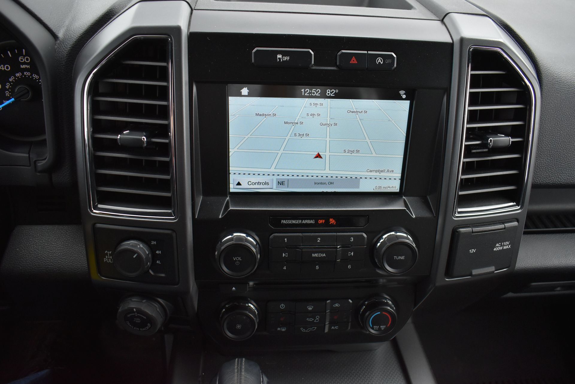 Used 2017 Ford F150 XLT w/ Equipment Group 302A Luxury AWD/4WD image 23