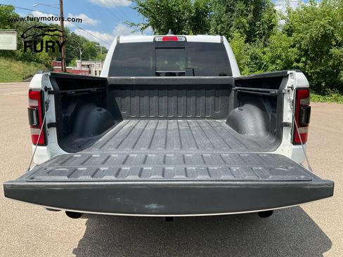 Used 2022 RAM 1500 Laramie AWD/4WD image 19
