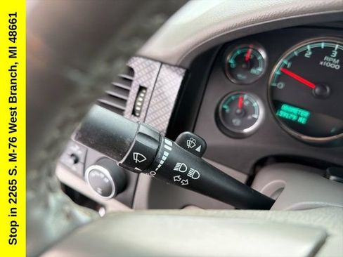 Used 2013 Chevrolet Avalanche LT AWD/4WD image 23