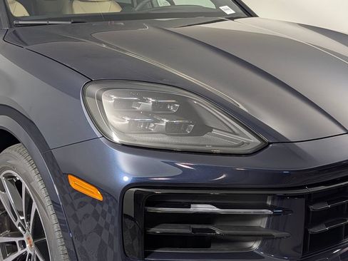 New 2026 Porsche Cayenne AWD/4WD image 15