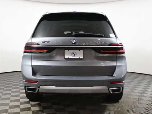 Certified 2024 BMW X7 xDrive40i w/ Premium Package AWD/4WD image 6