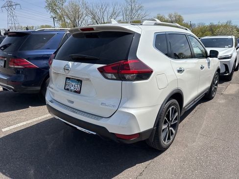 Used 2018 Nissan Rogue SL w/ Premium Package AWD/4WD image 24