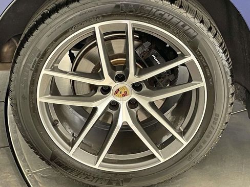 Used 2024 Porsche Macan image 13