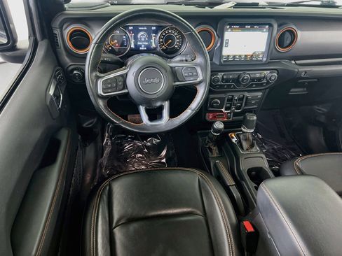 Used 2023 Jeep Gladiator Mojave w/ Cold Weather Group AWD/4WD image 22