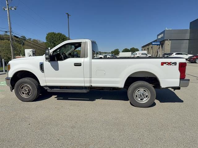 Used 2018 Ford F350 XL AWD/4WD image 2