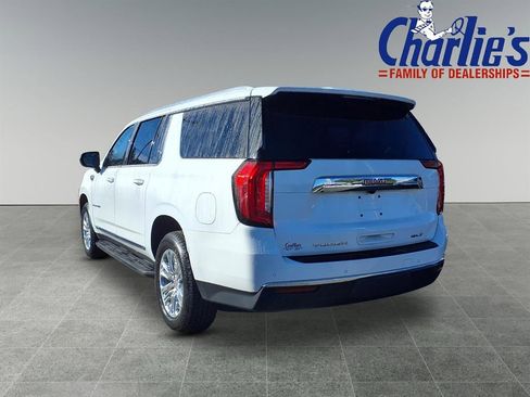 Used 2022 GMC Yukon XL SLT image 5