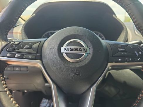 Used 2023 Nissan Sentra SR w/ Midnight Edition Package FWD image 22