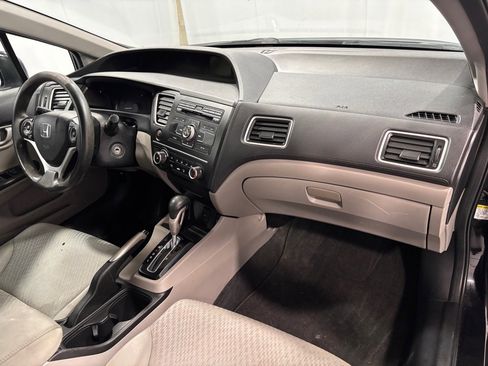 Used 2014 Honda Civic LX image 17