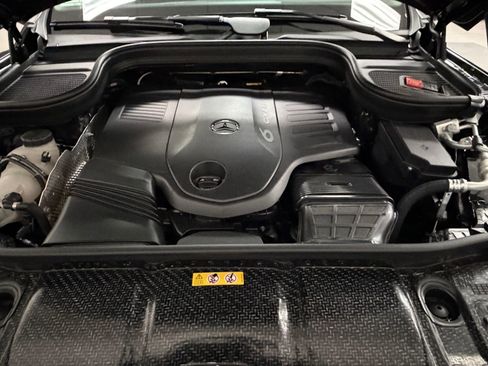 Used 2026 Mercedes-Benz GLS 450 4MATIC image 40