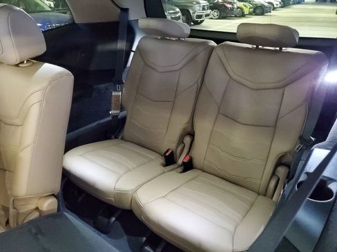 New 2025 Cadillac XT6 Premium Luxury w/ Platinum Package FWD image 13