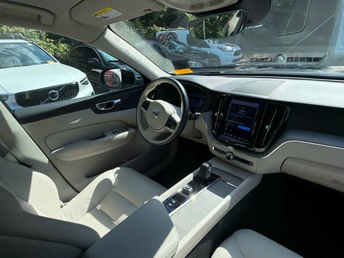 Used 2024 Volvo XC60 B5 Plus w/ Protection Package Premier AWD/4WD image 18
