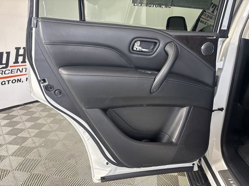 Used 2023 INFINITI QX80 Luxe w/ Cargo Package AWD/4WD image 25