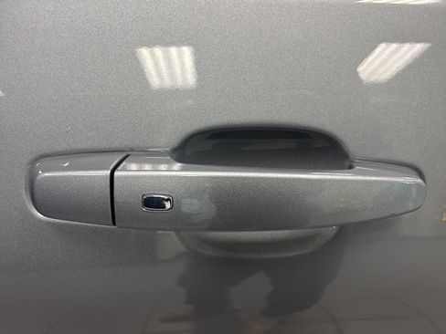 Used 2023 Chevrolet Camaro LT image 9