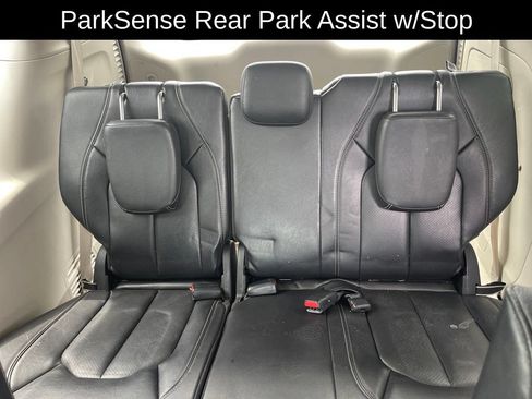 Used 2022 Chrysler Pacifica Touring-L FWD image 11