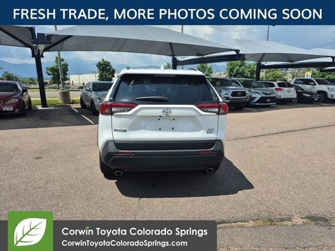 Used 2025 Toyota RAV4 XLE AWD/4WD image 7