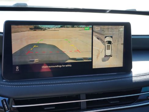 Certified 2025 INFINITI QX60 Luxe image 12