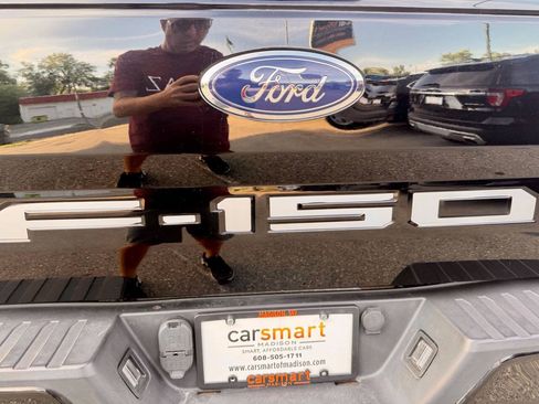 Used 2018 Ford F150 XLT w/ Equipment Group 302A Luxury AWD/4WD image 12