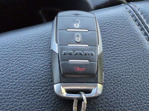 Certified 2022 RAM 1500 Big Horn AWD/4WD image 37