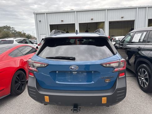 Used 2022 Subaru Outback Wilderness w/ Wilderness Package image 9