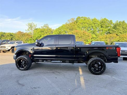 Used 2017 Ford F250 Lariat w/ Chrome Package AWD/4WD image 8