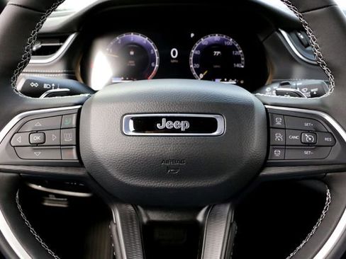 New 2025 Jeep Grand Cherokee L Altitude RWD image 11