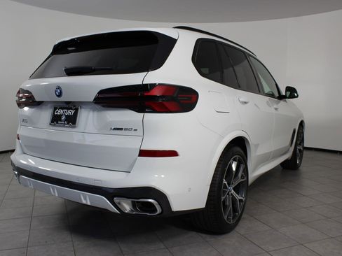 New 2026 BMW X5 xDrive50e w/ M Sport Package image 9