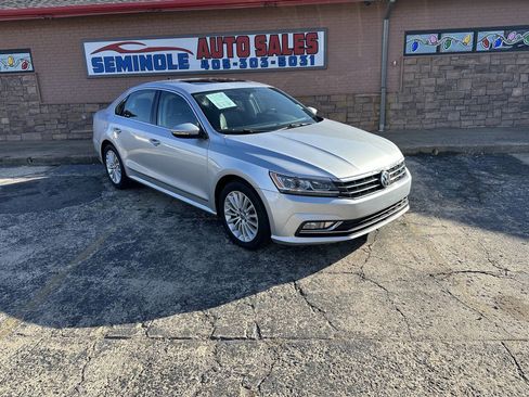 Used 2016 Volkswagen Passat 1.8T SE w/ Lighting Package image 2
